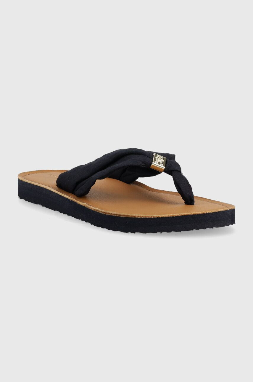 Tommy Hilfiger Джапанки TH ELEVATED BEACH SANDAL в тъмносиньо с равна подметка FW0FW06985 - Pepit.bg