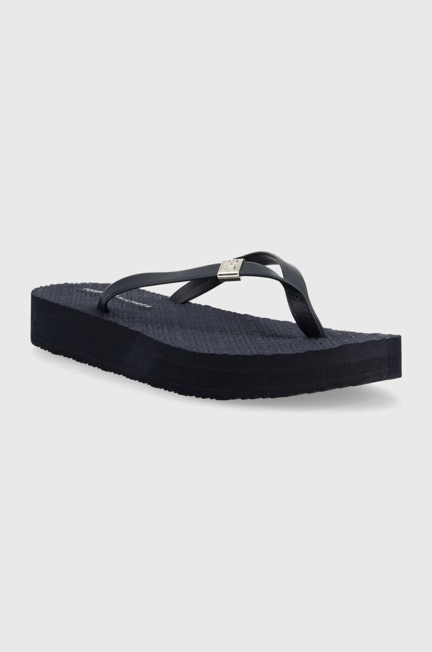 Tommy Hilfiger Джапанки TH MONOGRAM FLAT SANDAL в бежово с платформа FW0FW06964 - Pepit.bg