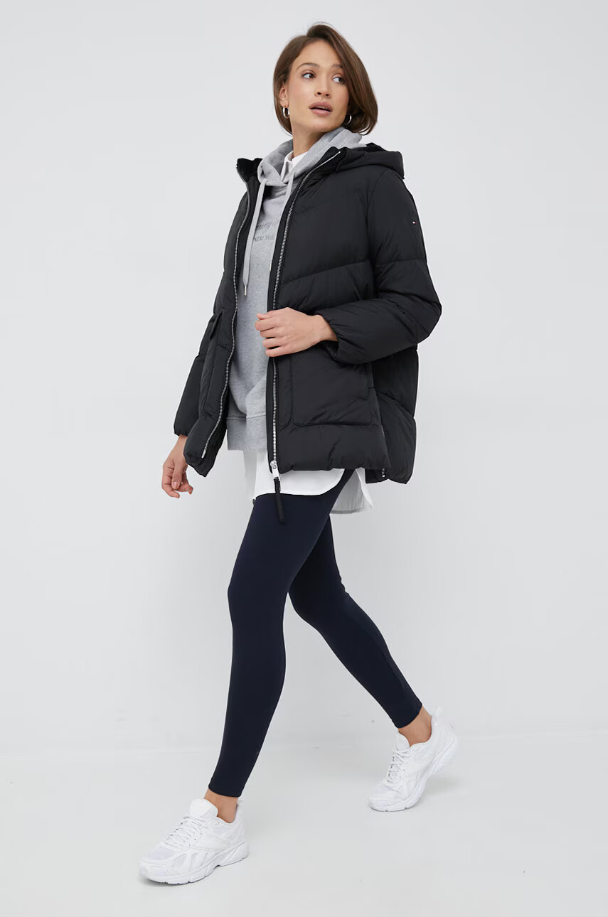 Tommy Hilfiger Яке в черно със зимна изолация - Pepit.bg