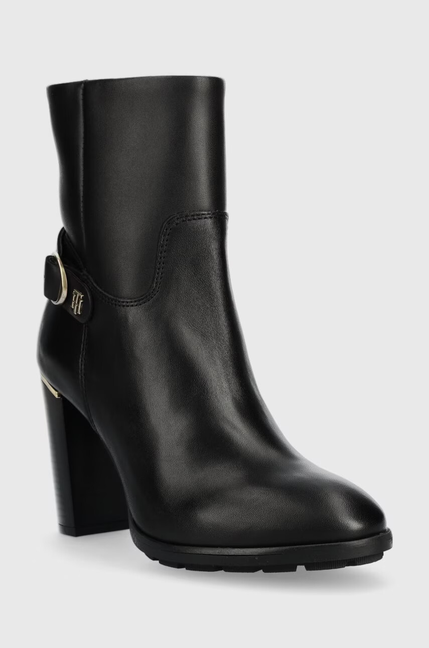 Tommy Hilfiger Кожени боти Belt High Heel Boot в черно с висок ток - Pepit.bg