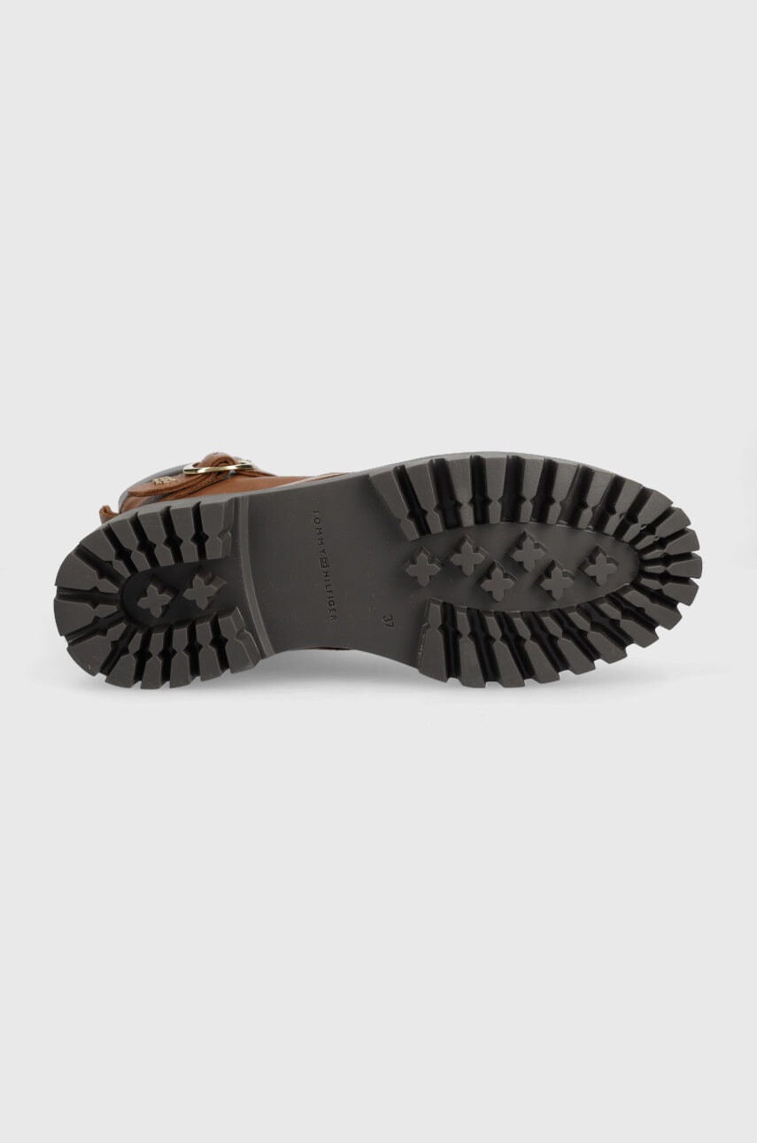 Tommy Hilfiger Кожени боти Buckle Lace Up в кафяво с равна подметка - Pepit.bg