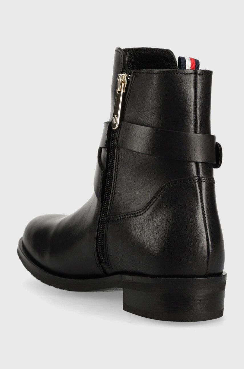 Tommy Hilfiger Кожени боти Th Belt Flat Boot в черно с равна подметка - Pepit.bg