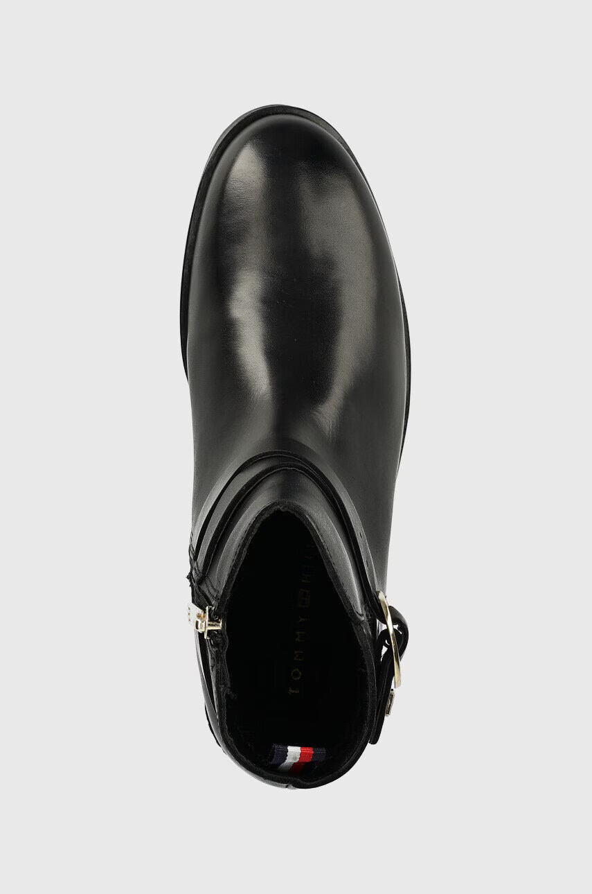 Tommy Hilfiger Кожени боти Th Belt Flat Boot в черно с равна подметка - Pepit.bg
