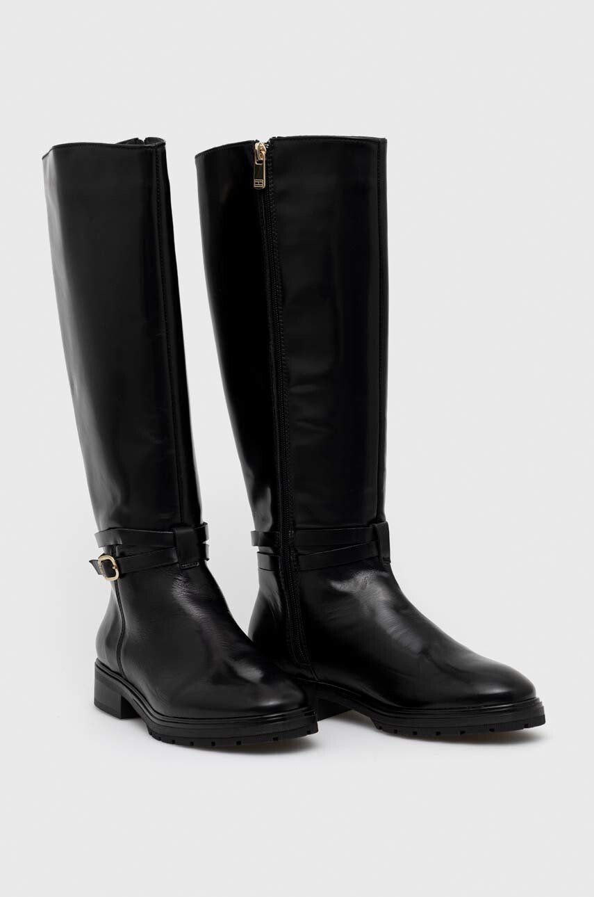 Tommy Hilfiger Кожени ботуши Leather Belt Longboot в черно с платформа - Pepit.bg