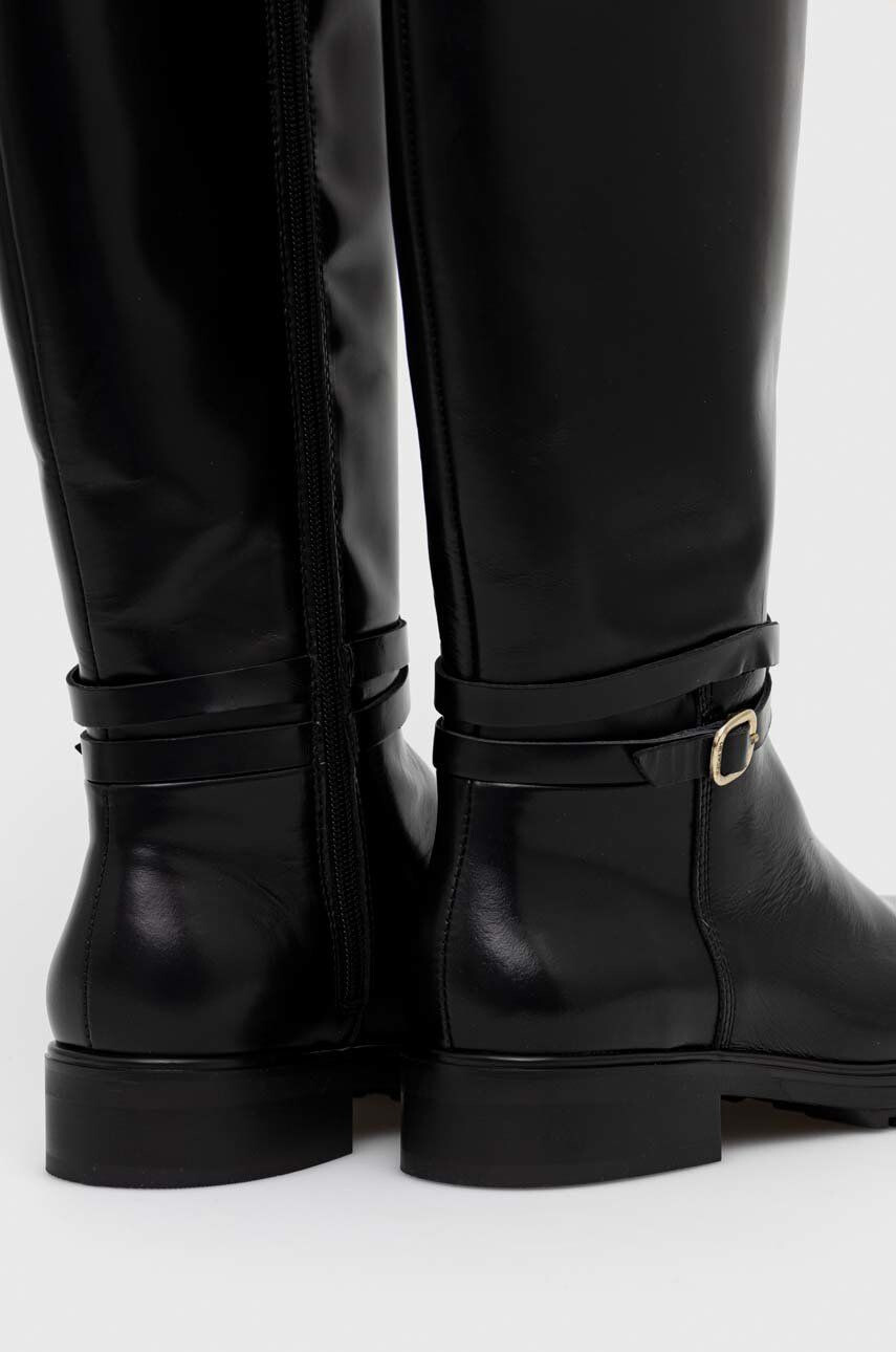 Tommy Hilfiger Кожени ботуши Leather Belt Longboot в черно с платформа - Pepit.bg