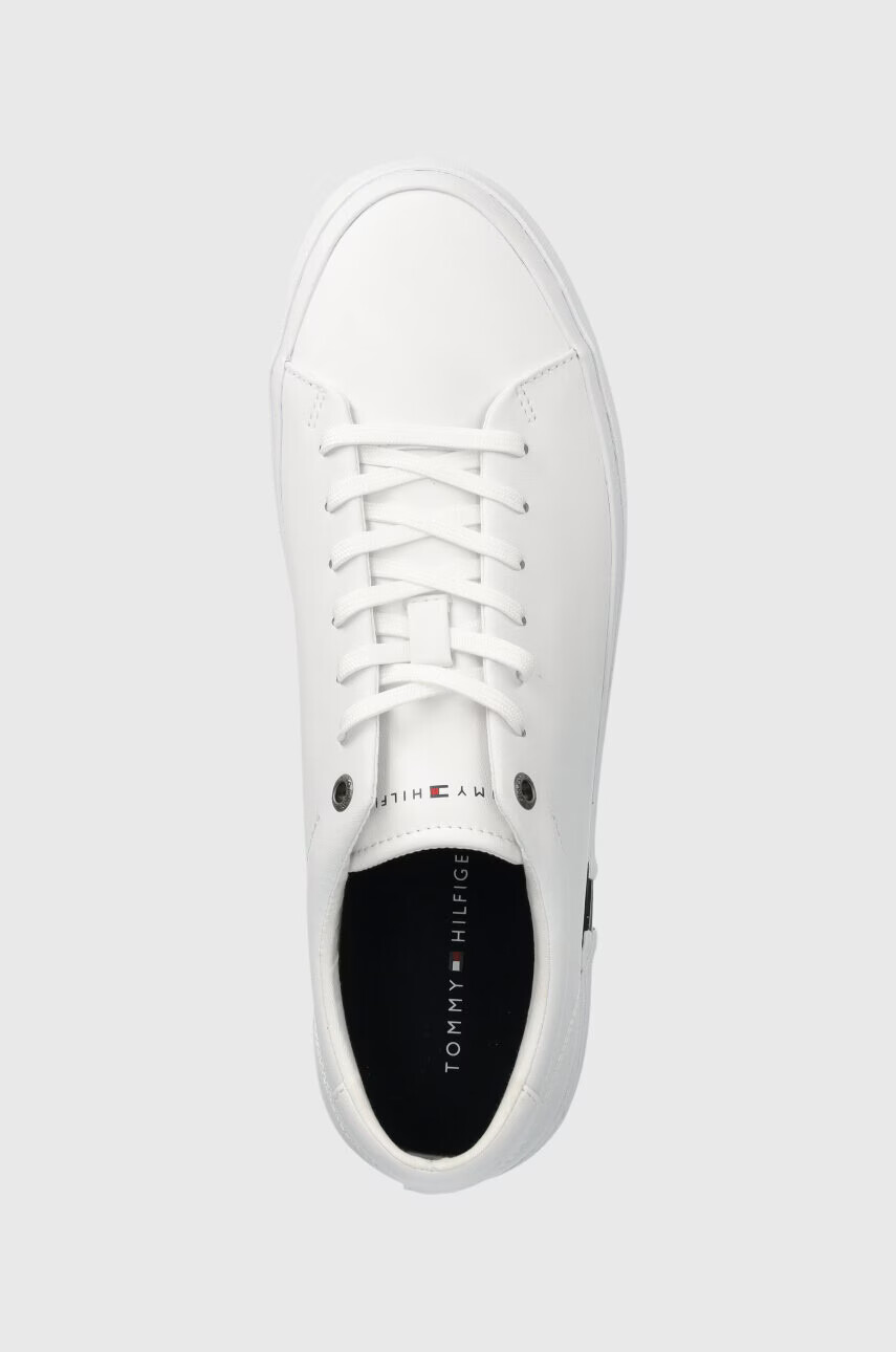 Tommy Hilfiger Кожени кецове CORPORATE LEATHER в бяло FM0FM04589 - Pepit.bg
