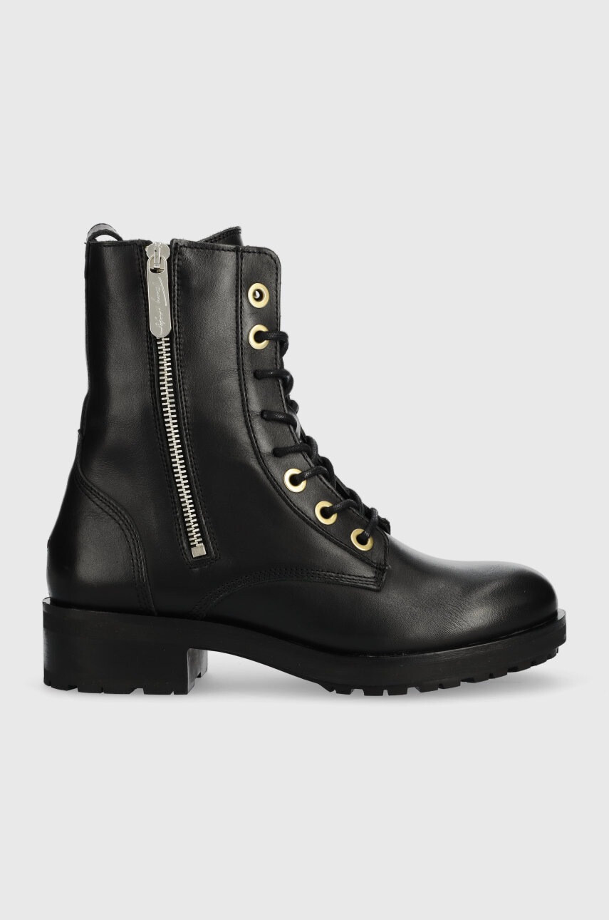Tommy Hilfiger Кожени кубинки Th Essentials Biker Boot в черно с равна подметка с изолация - Pepit.bg