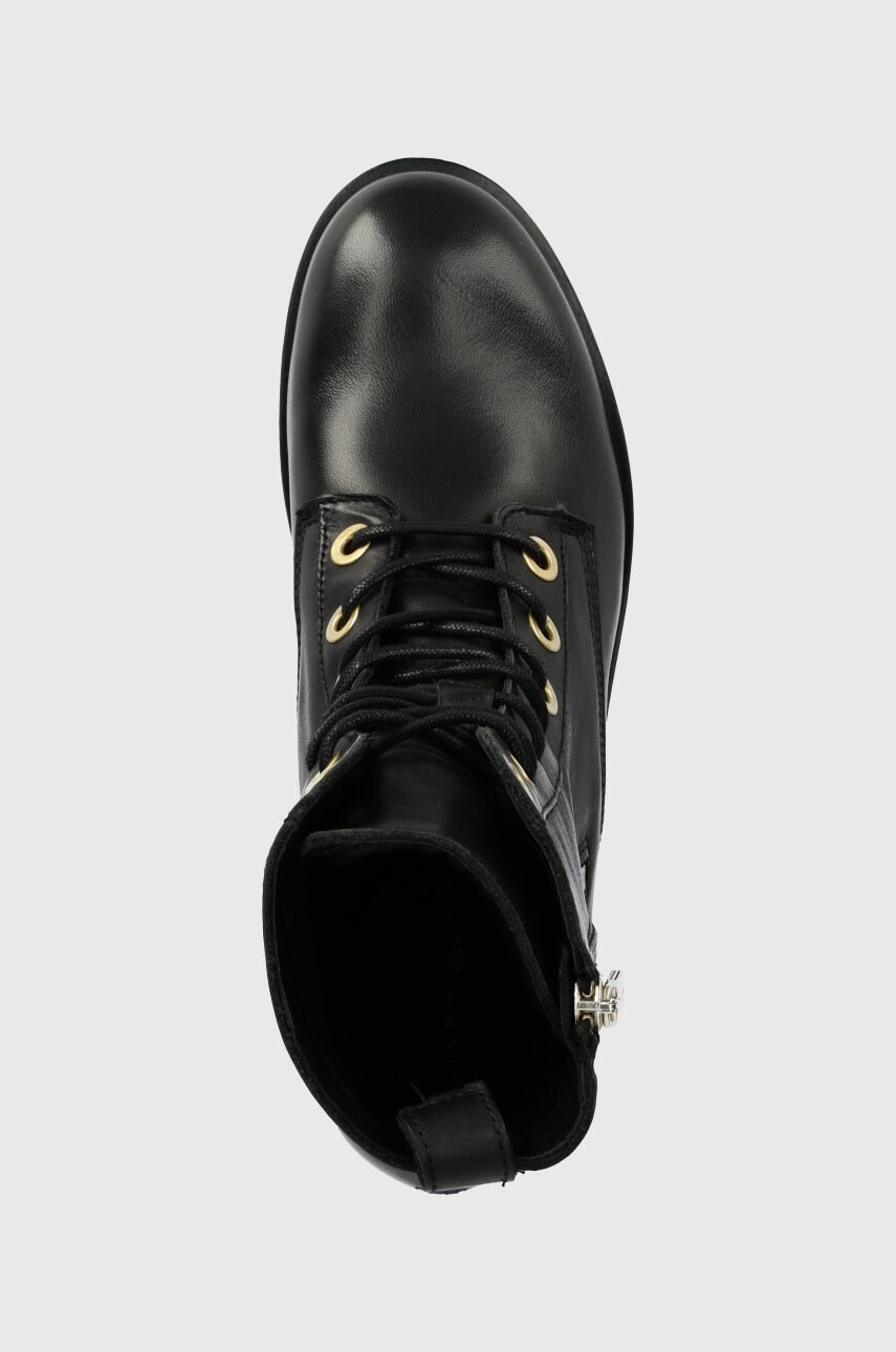 Tommy Hilfiger Кожени кубинки Th Essentials Biker Boot в черно с равна подметка с изолация - Pepit.bg