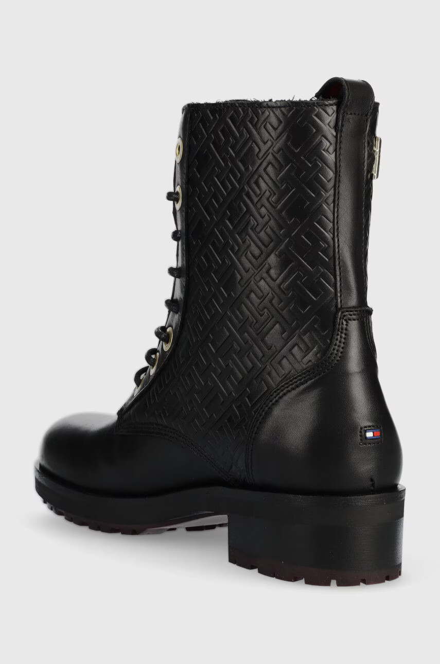 Tommy Hilfiger Кожени кубинки Th Monogram Biker Boot в черно с равна подметка - Pepit.bg