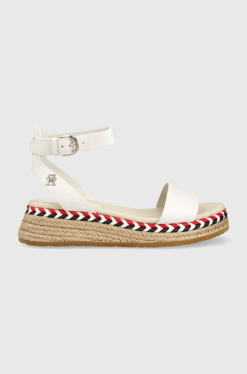 Tommy Hilfiger Кожени сандали LOW WEDGE SANDAL в бяло с платформа - Pepit.bg