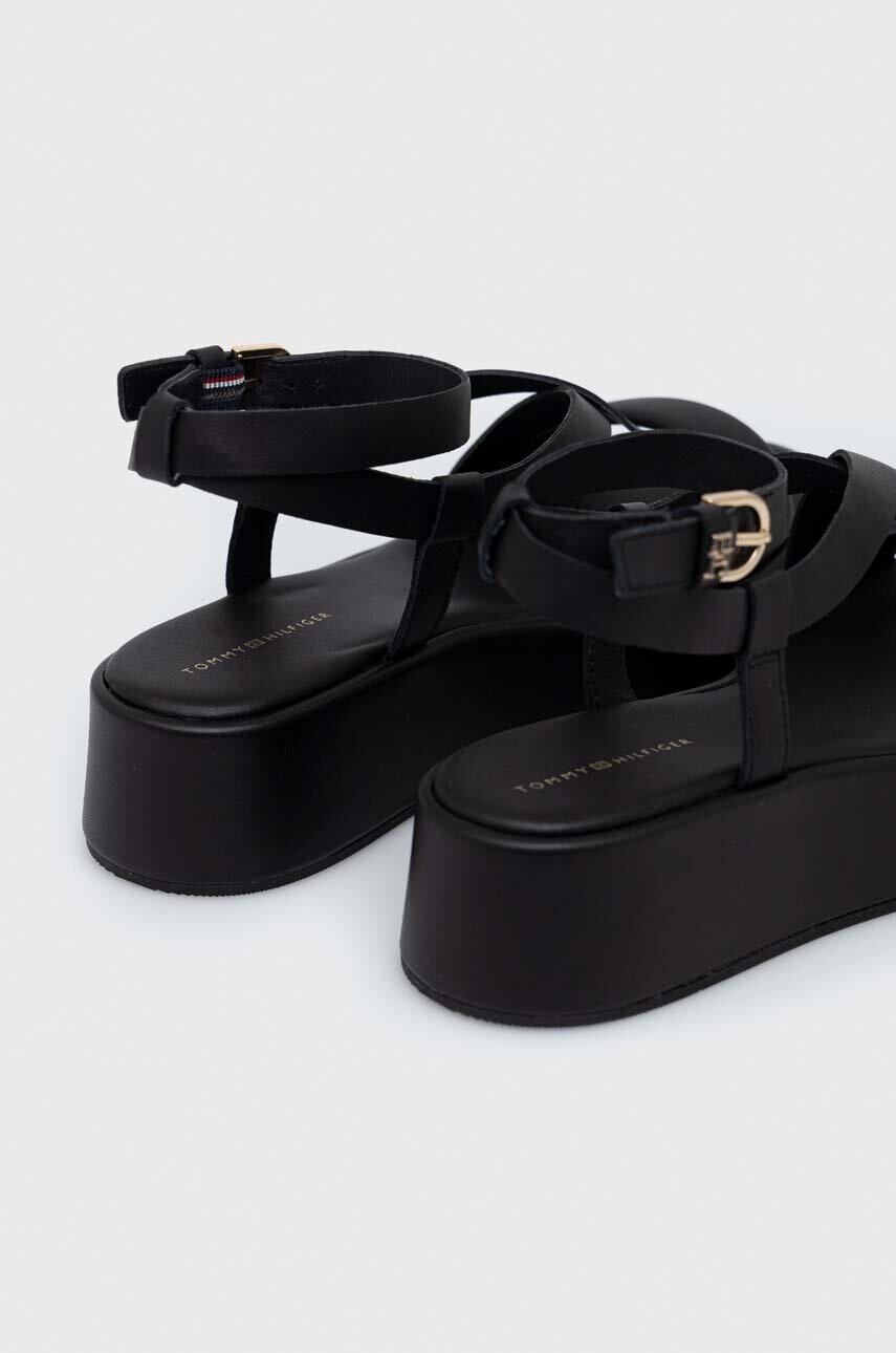 Tommy Hilfiger Кожени сандали NEW FLATFORM STRAP - Pepit.bg