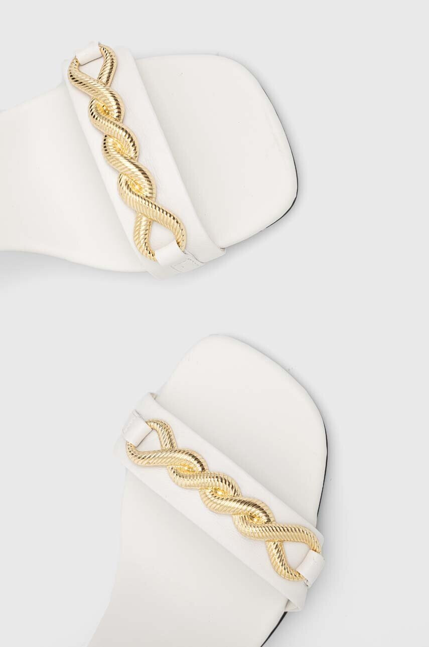 Tommy Hilfiger Кожени сандали TH CHAIN FEMININE HEEL SANDAL в бяло - Pepit.bg