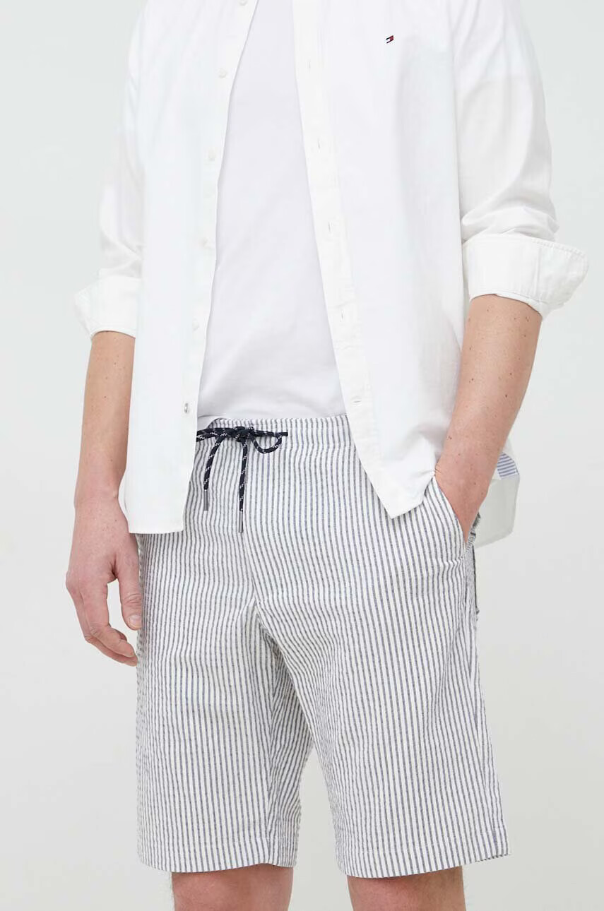 Tommy Hilfiger Къс панталон в сиво - Pepit.bg