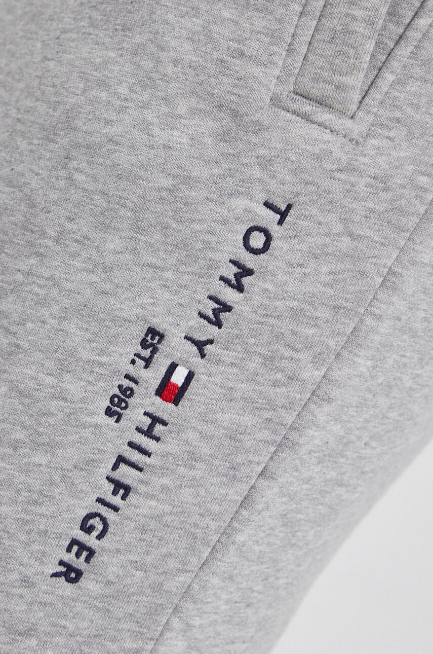 Tommy Hilfiger Къс панталон мъжки в сиво - Pepit.bg