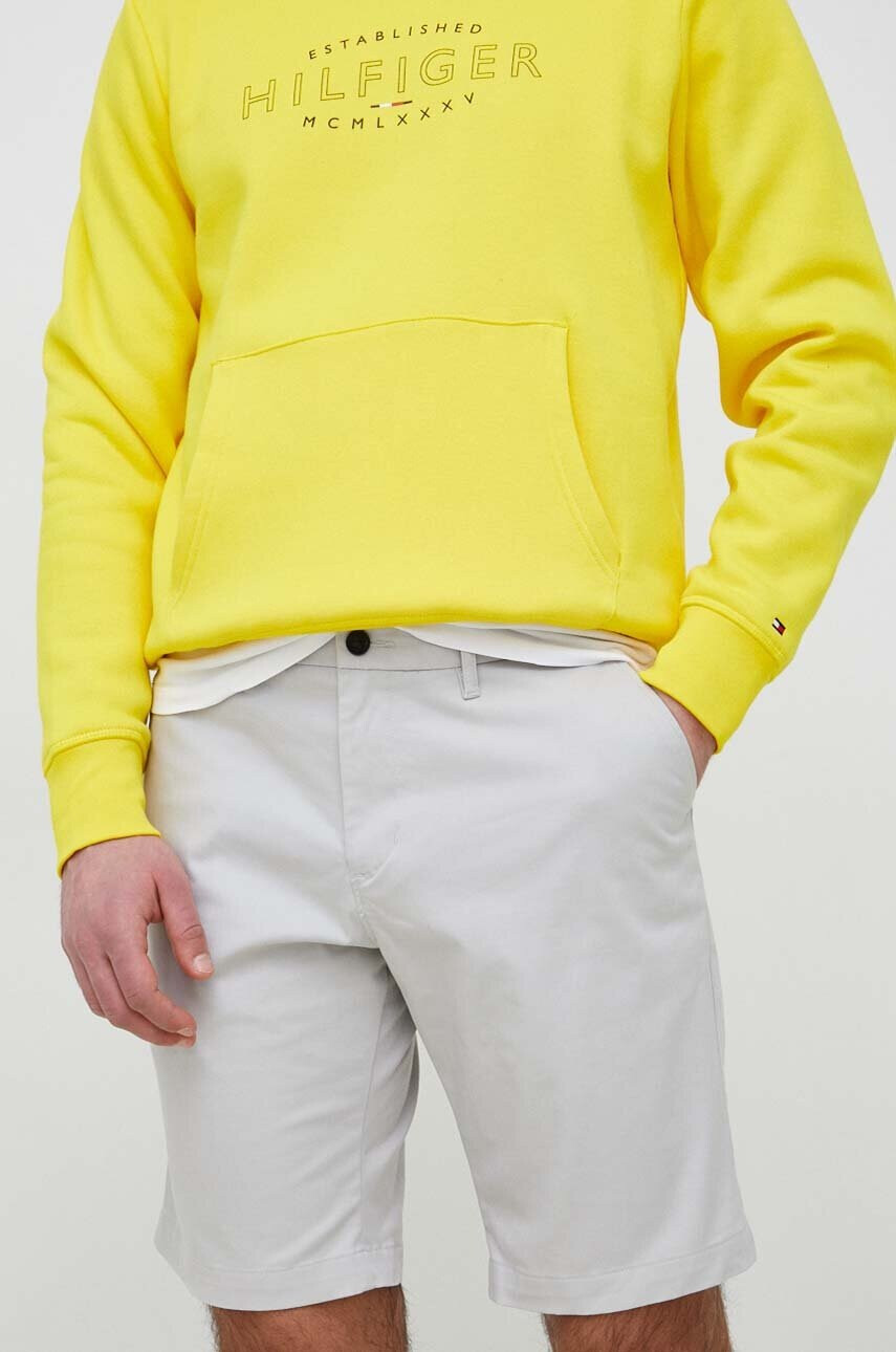 Tommy Hilfiger Къс панталон в сиво - Pepit.bg