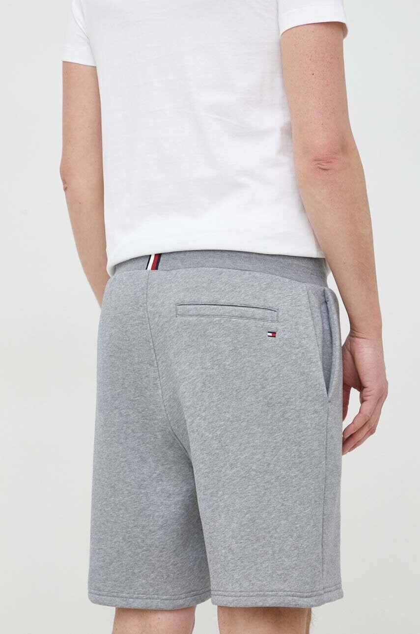 Tommy Hilfiger Къс панталон в сиво меланж на - Pepit.bg