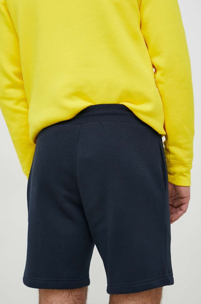 Tommy Hilfiger Къс панталон в черно - Pepit.bg