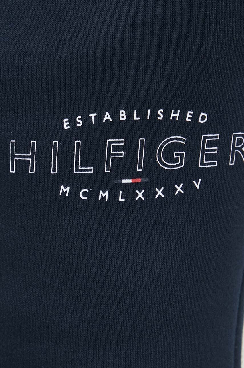 Tommy Hilfiger Къс панталон в черно - Pepit.bg