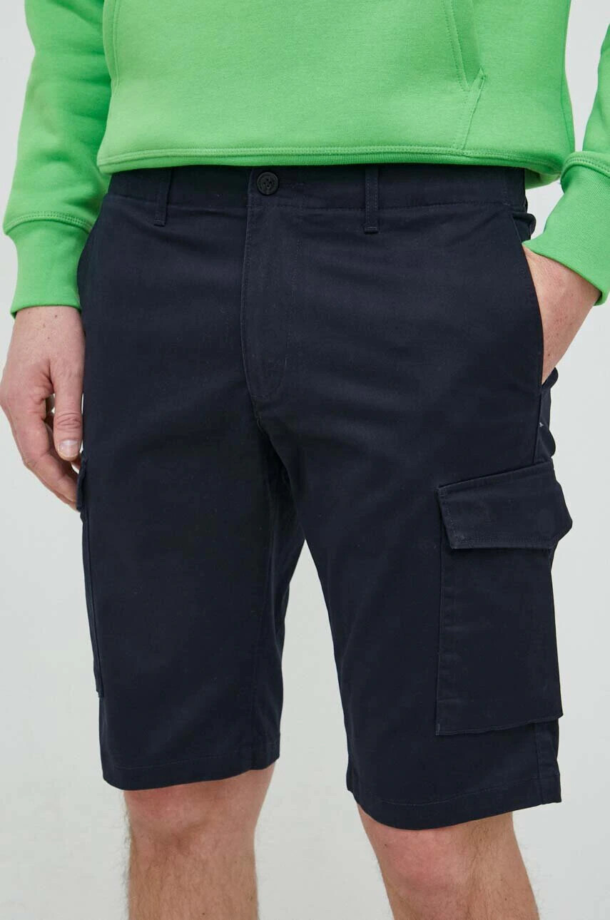 Tommy Hilfiger Къс панталон в тъмносиньо - Pepit.bg