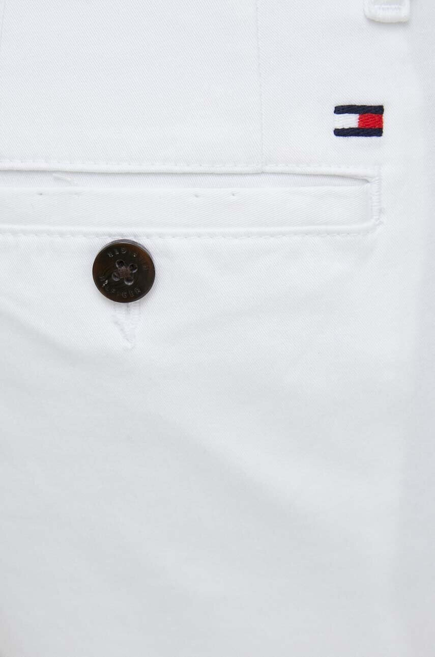 Tommy Hilfiger Къс панталон в бяло - Pepit.bg