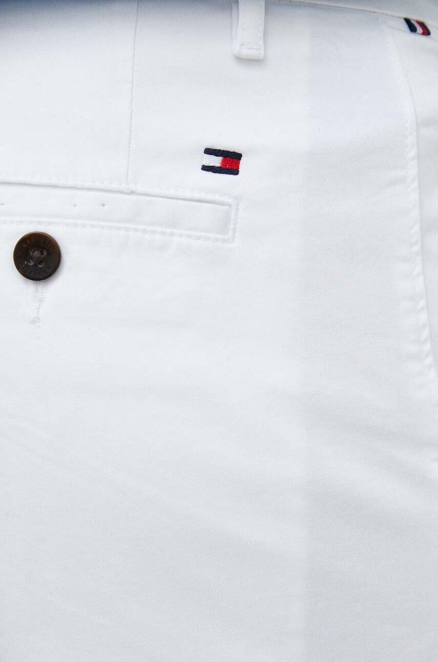 Tommy Hilfiger Къс панталон в бяло - Pepit.bg
