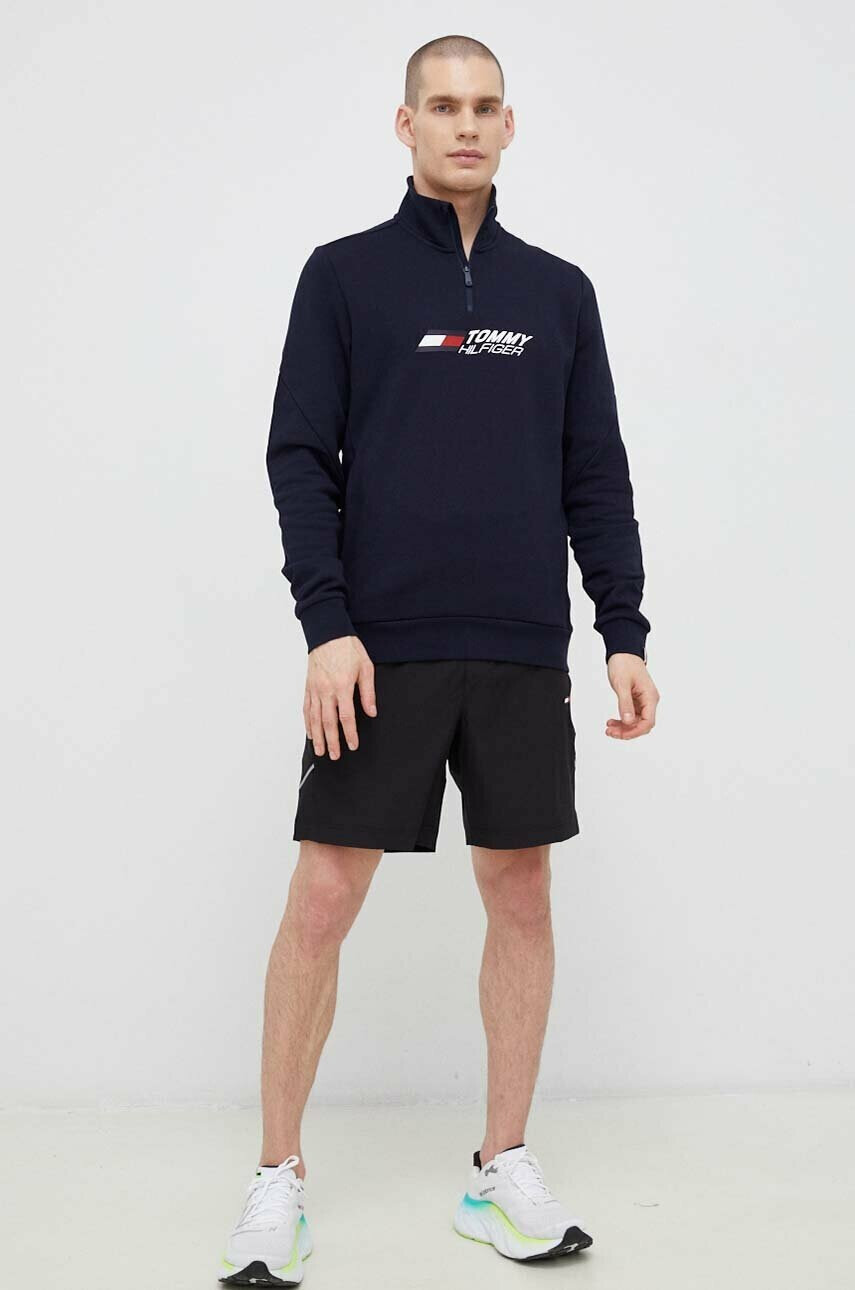 Tommy Hilfiger Къс панталон в черно - Pepit.bg