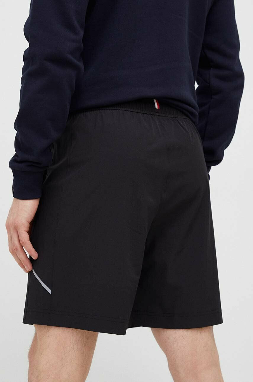 Tommy Hilfiger Къс панталон в черно - Pepit.bg