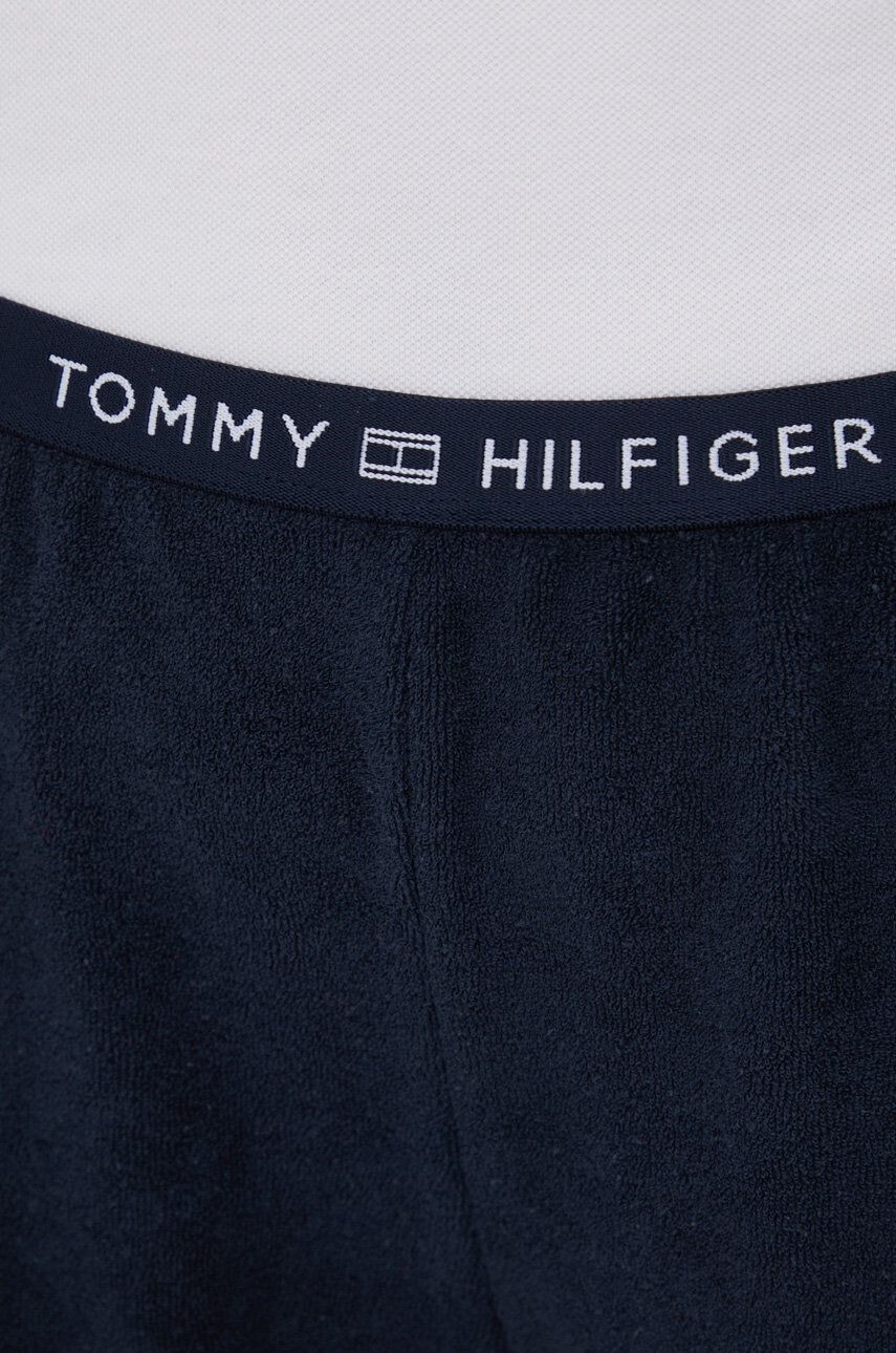 Tommy Hilfiger Къси панталони дамско в тъмносиньо с изчистен дизайн със стандартна талия - Pepit.bg