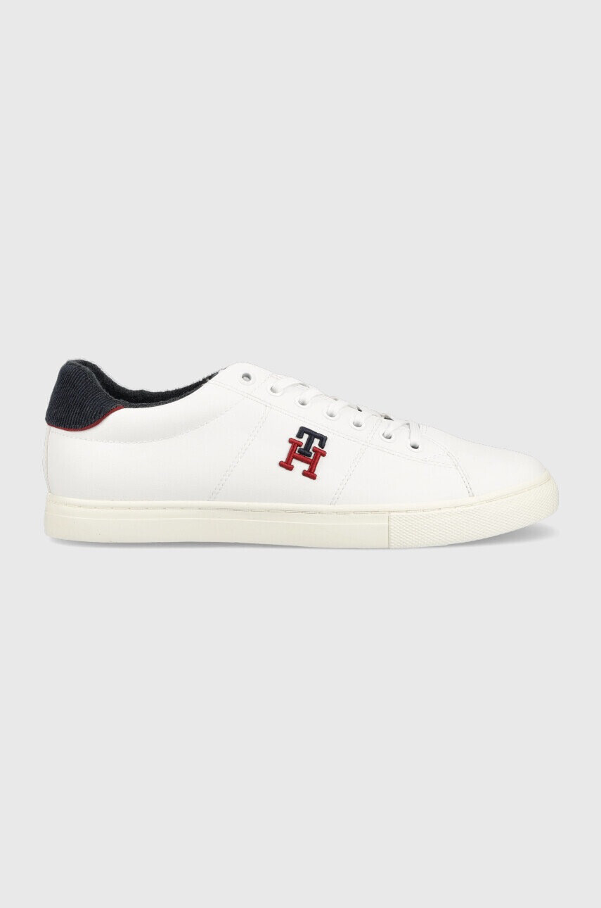Tommy Hilfiger Маратонки Fm0fm04350 Core Vulc Varsity Monogram в бяло - Pepit.bg