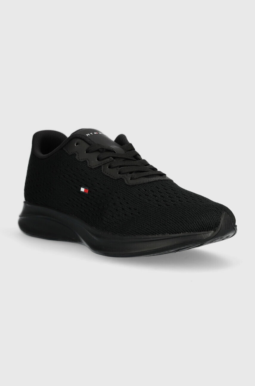 Tommy Hilfiger Маратонки LIGHTWEIGHT RUNNER KNIT FLAG в черно FM0FM04563 - Pepit.bg