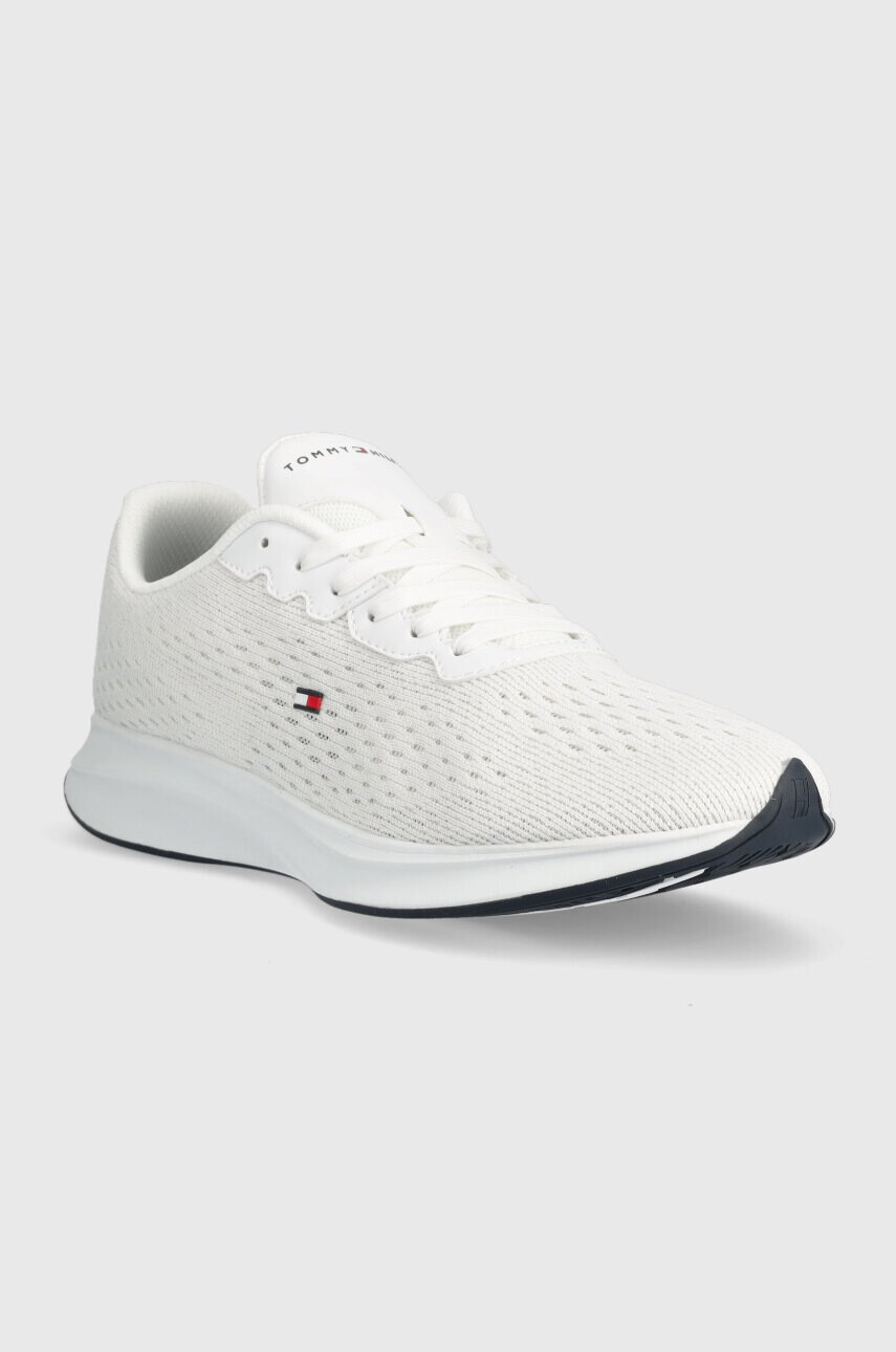 Tommy Hilfiger Маратонки LIGHTWEIGHT RUNNER KNIT FLAG в бяло FM0FM04563 - Pepit.bg