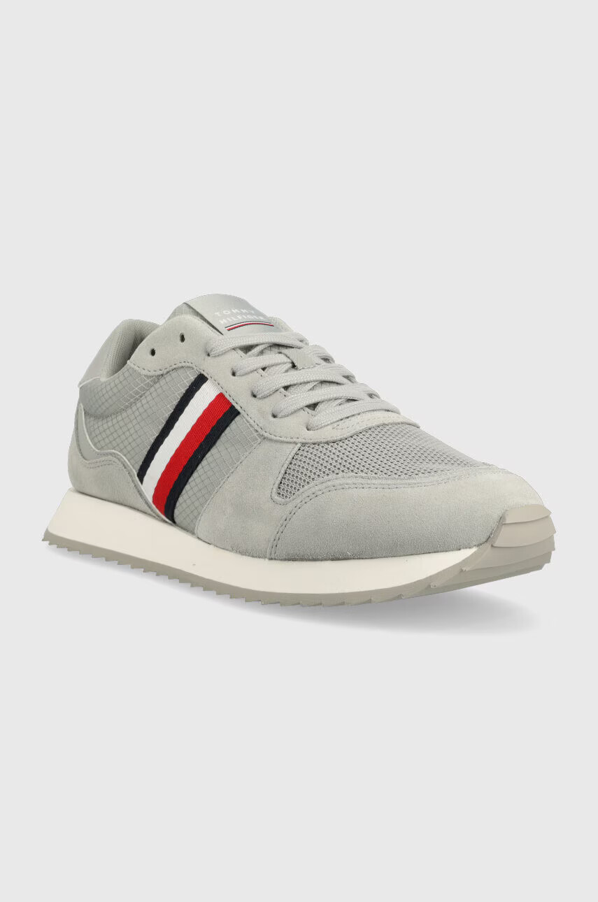 Tommy Hilfiger Маратонки RUNNER EVO MIX в сиво FM0FM04699 - Pepit.bg