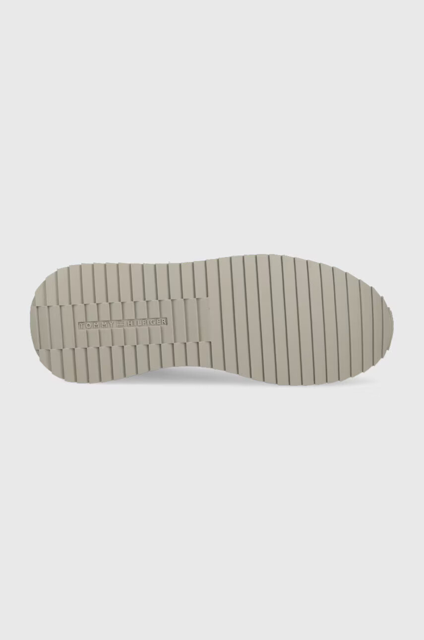 Tommy Hilfiger Маратонки RUNNER EVO MIX в сиво FM0FM04699 - Pepit.bg