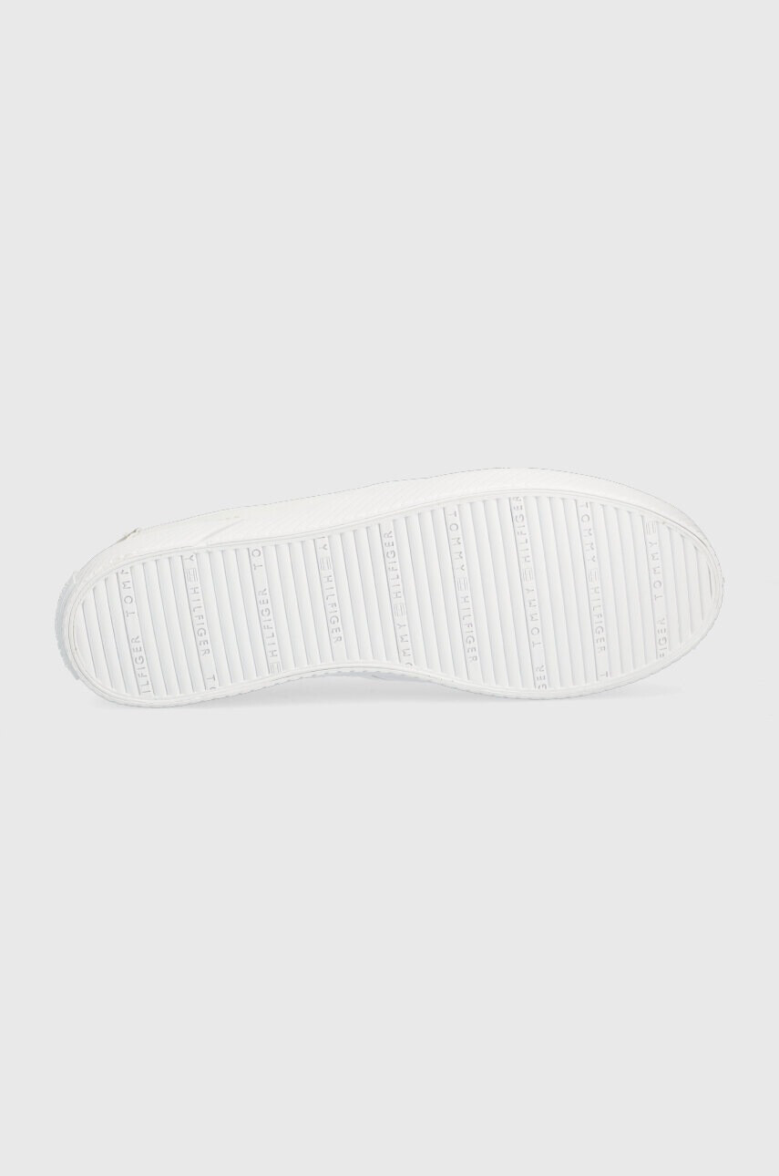 Tommy Hilfiger Ниски кецове ESSENTIAL SLIP-ON SNEAKER в бяло FW0FW06956 - Pepit.bg