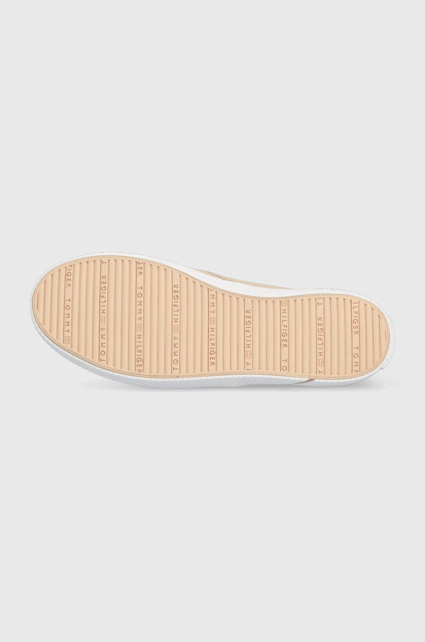 Tommy Hilfiger Ниски кецове ESSENTIAL SLIP-ON SNEAKER в бежово FW0FW06956 - Pepit.bg