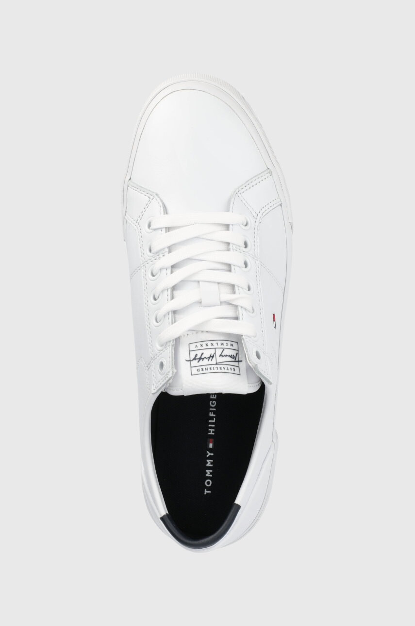 Tommy Hilfiger Обувки в бяло - Pepit.bg