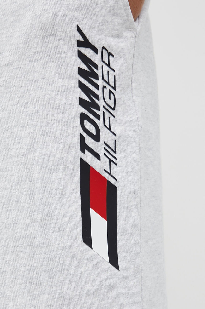 Tommy Hilfiger Памучен къс панталон в черно - Pepit.bg