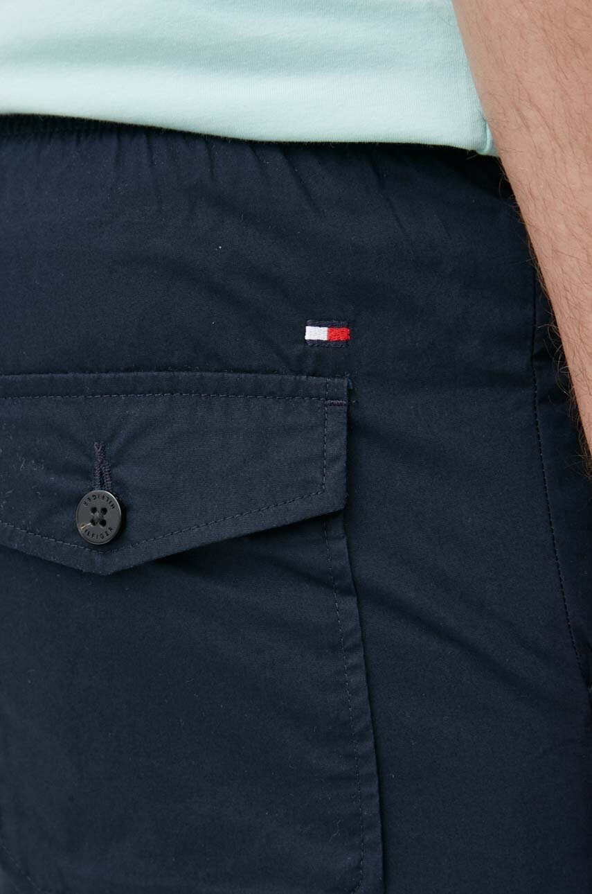 Tommy Hilfiger Памучен къс панталон в тъмносиньо - Pepit.bg