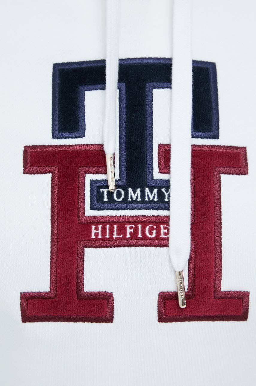 Tommy Hilfiger Памучен суичър в бяло с качулка с апликация - Pepit.bg