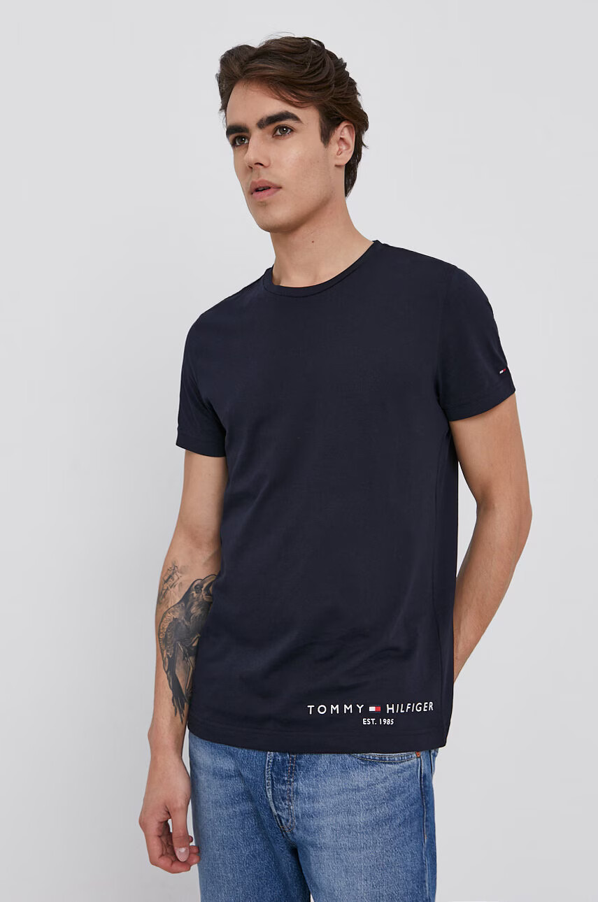 Tommy Hilfiger Памучна тениска в тъмносиньо с принт - Pepit.bg