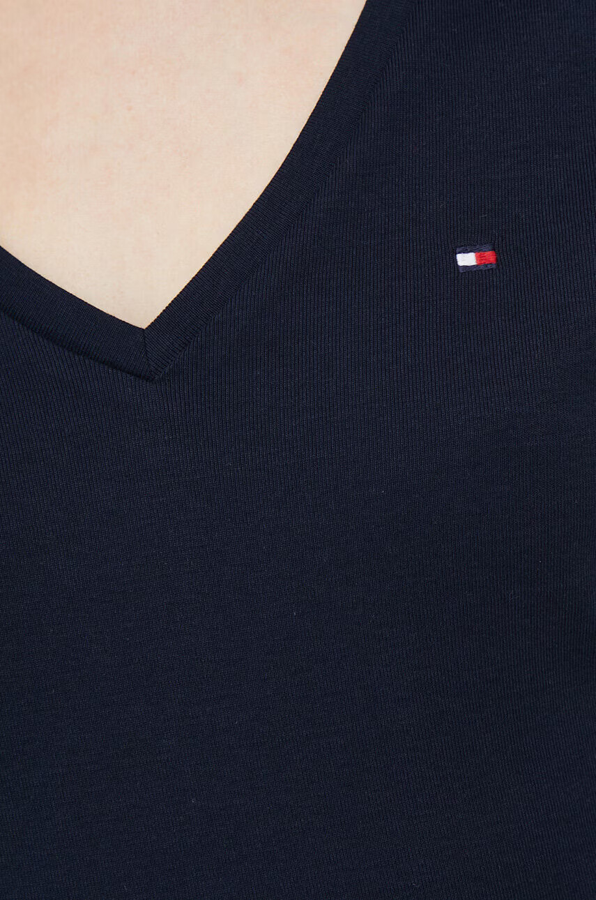 Tommy Hilfiger Памучна тениска в тъмносиньо - Pepit.bg