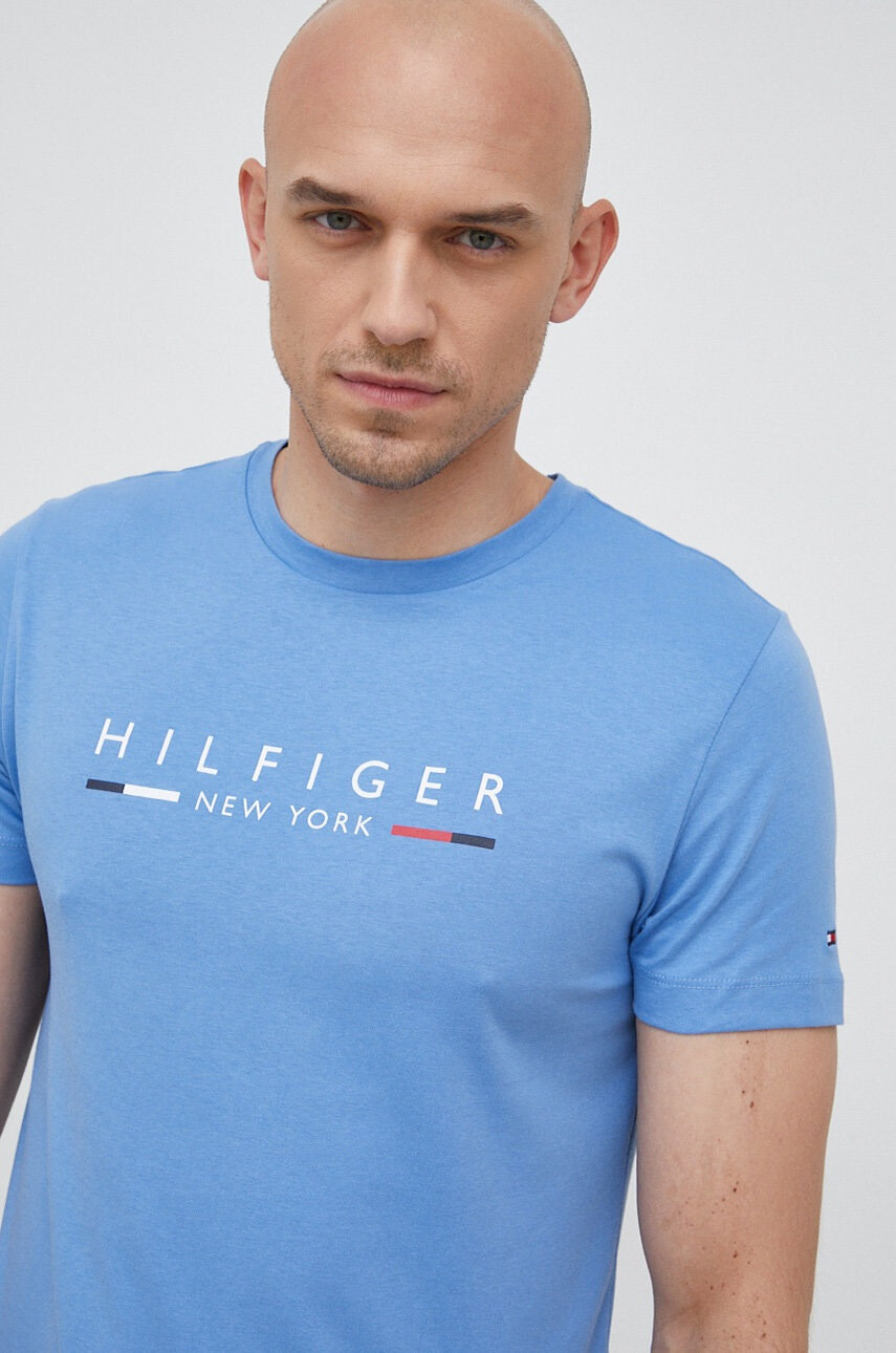 Tommy Hilfiger Памучна тениска в синьо с принт - Pepit.bg