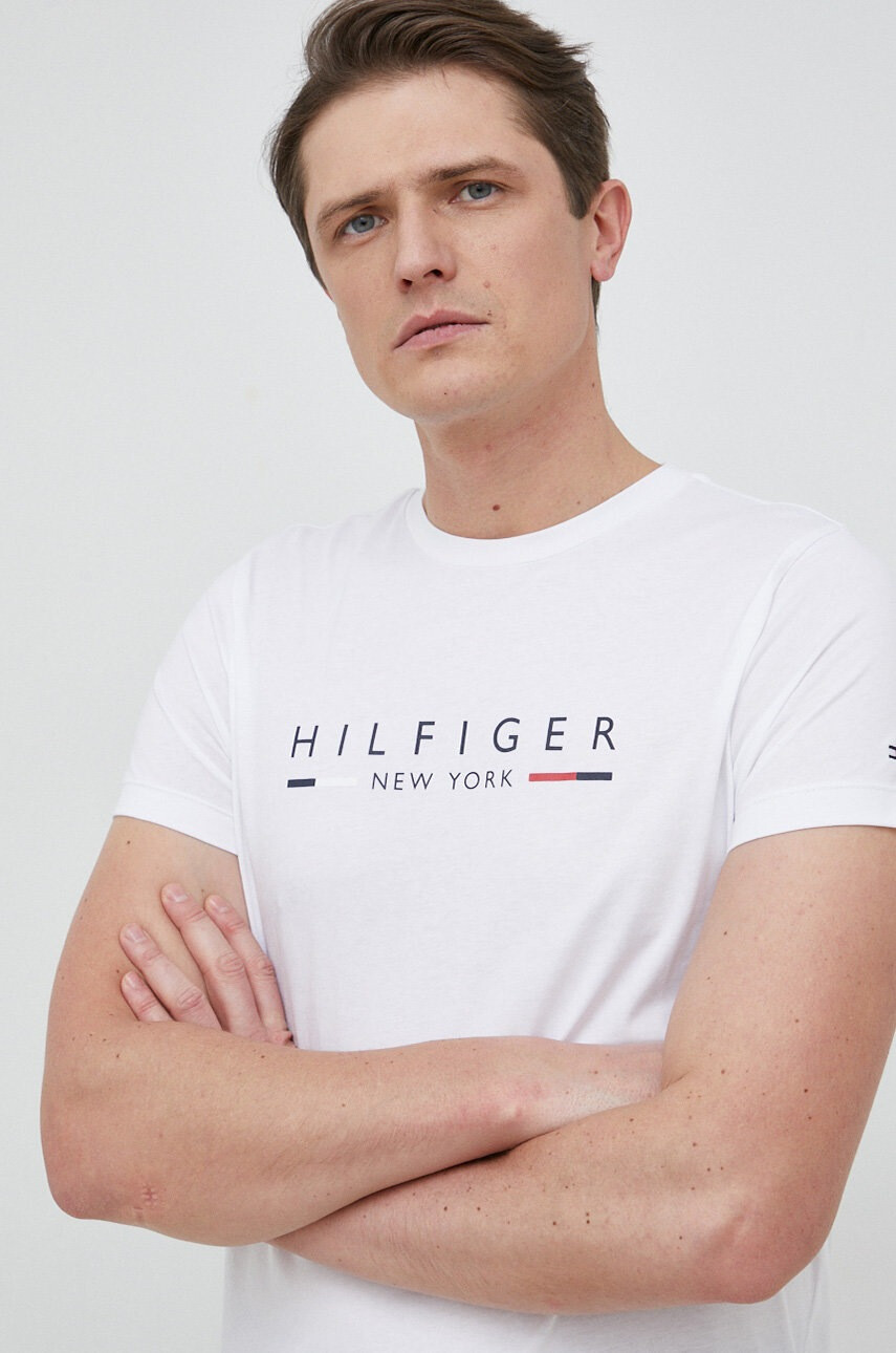Tommy Hilfiger Памучна тениска в тъмносиньо - Pepit.bg