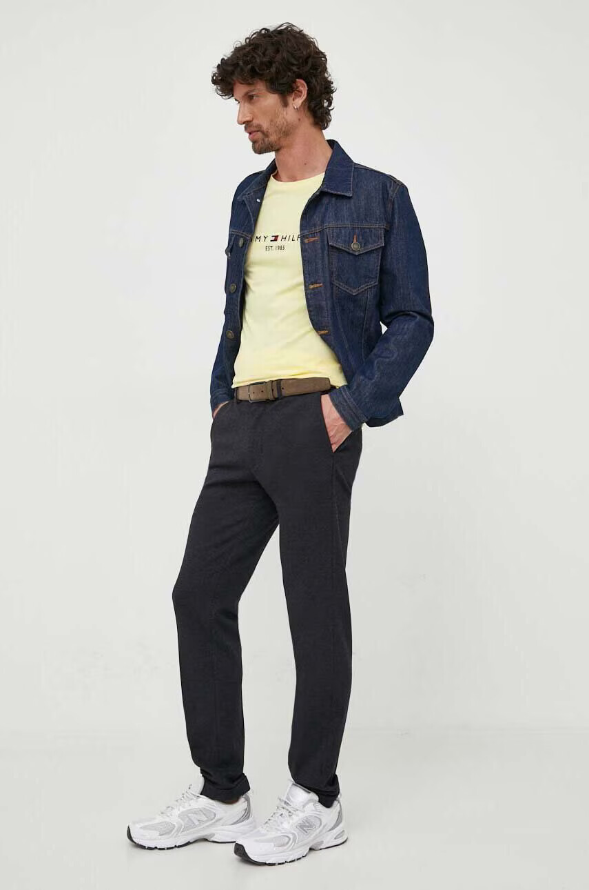 Tommy Hilfiger Памучна тениска в жълто с десен - Pepit.bg