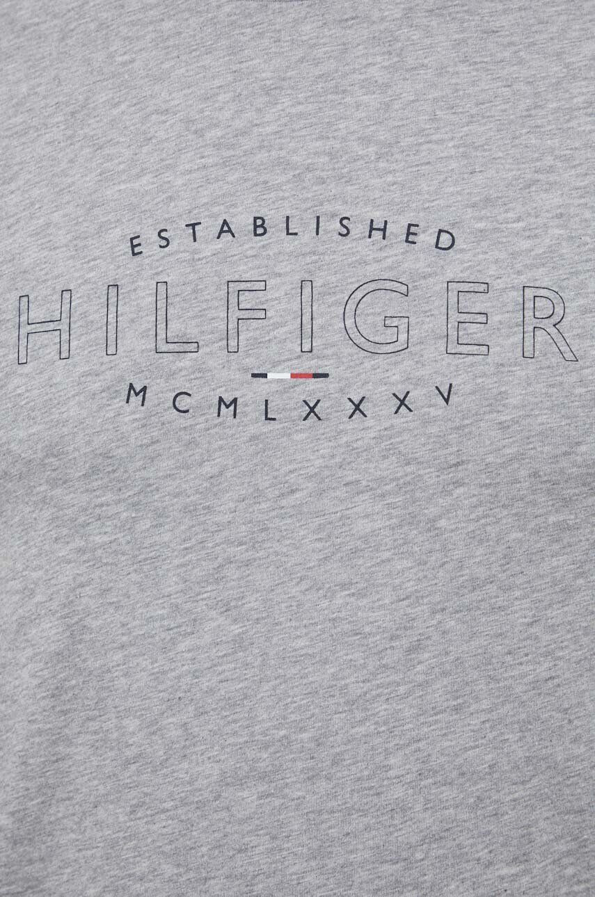 Tommy Hilfiger Памучна тениска в сиво с принт - Pepit.bg