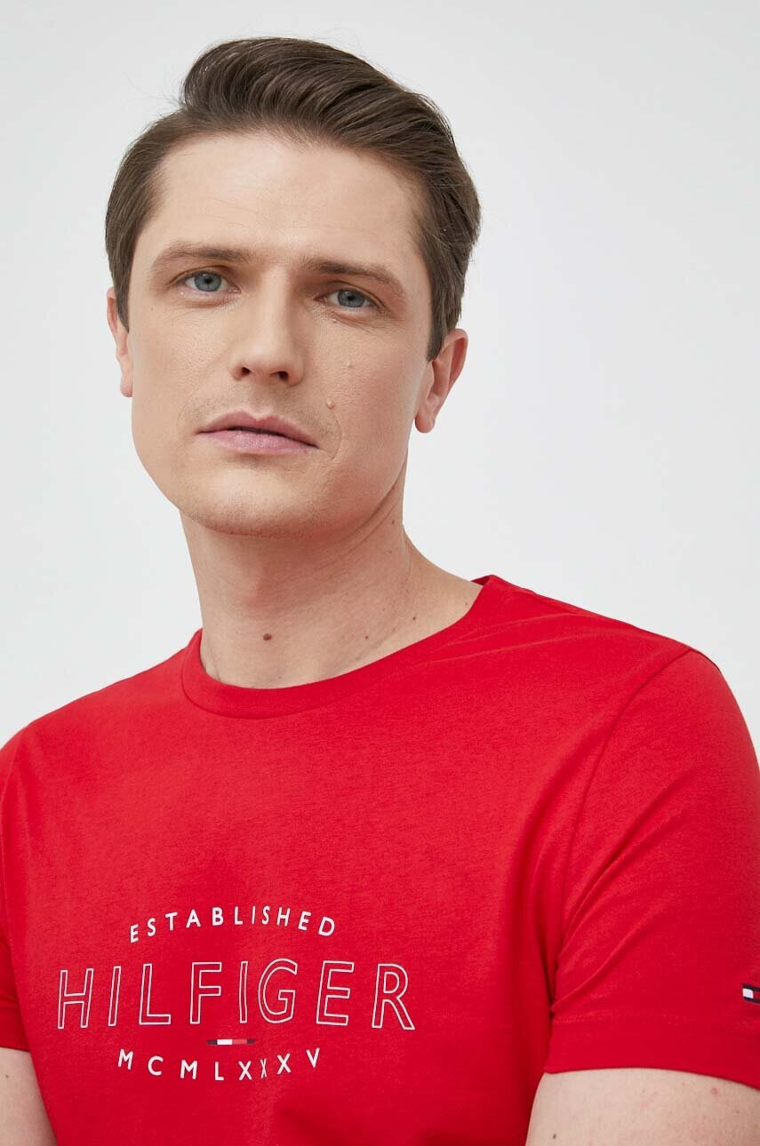 Tommy Hilfiger Памучна тениска в червено с принт - Pepit.bg
