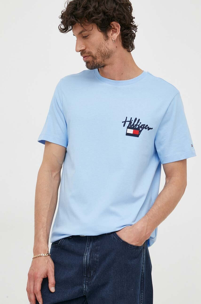 Tommy Hilfiger Памучна тениска в синьо с апликация - Pepit.bg