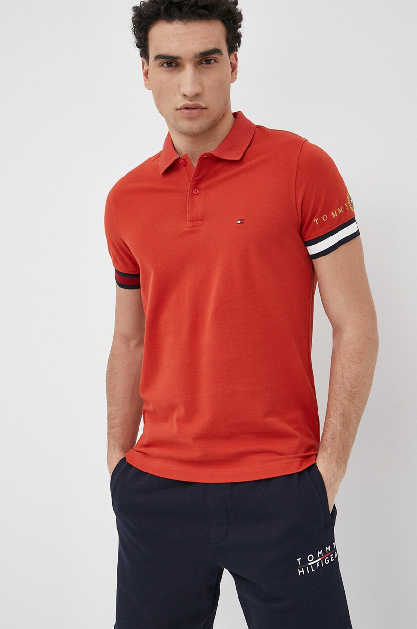 Tommy Hilfiger Памучна тениска с яка Icon в оранжево с апликация - Pepit.bg