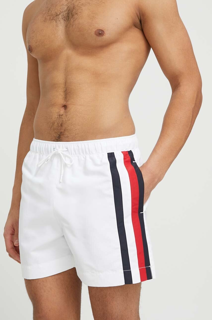 Tommy Hilfiger Плувни шорти в бяло - Pepit.bg