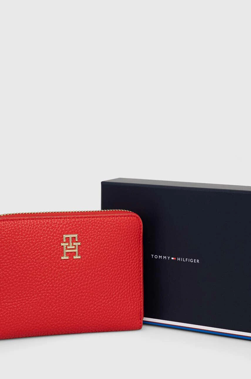 Tommy Hilfiger Портфейл дамски в червено - Pepit.bg